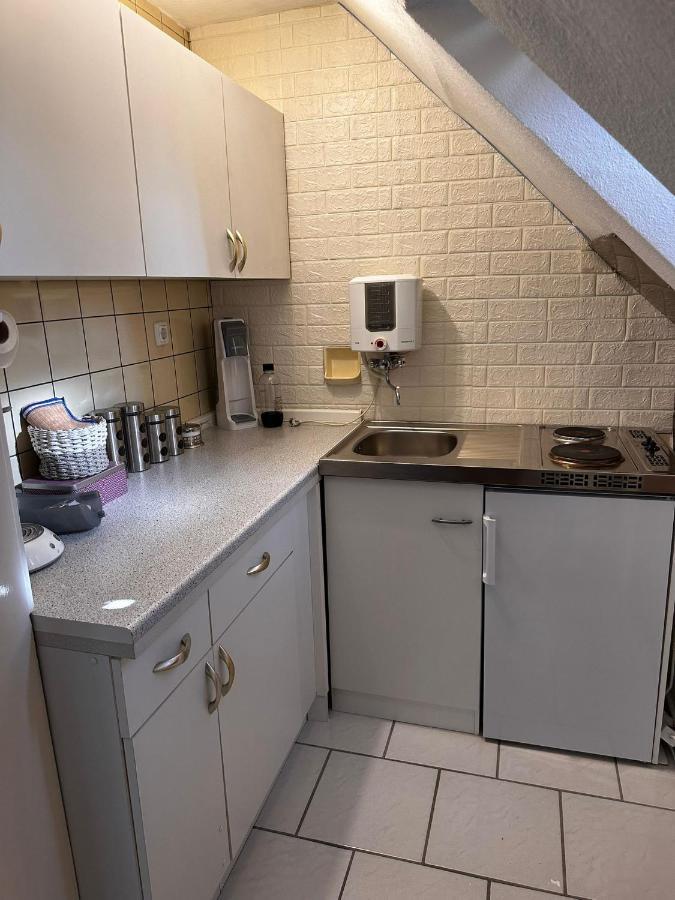 A&V Apartments Gemuetliche Rheinblick Wohnung Apt Daisy Duisburg Exteriér fotografie